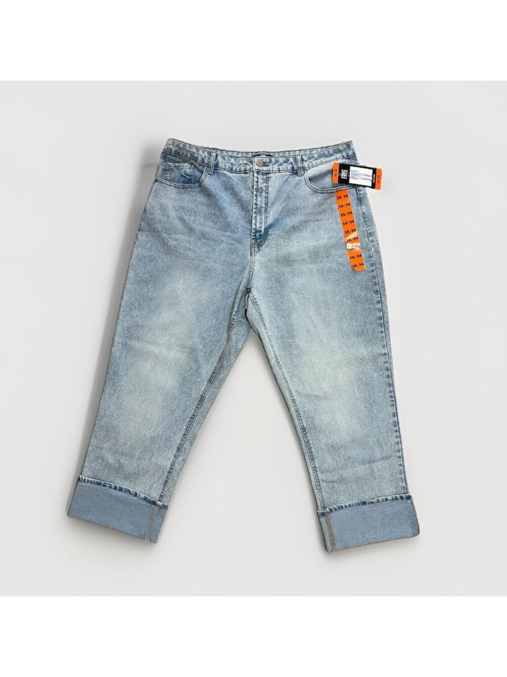 NWT FRYE Jeans Women’s 16/34 High Rise Cuffed Crop Stevie Light Wash Cuffed